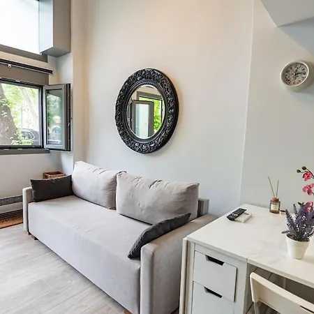 Feel Greek Hospitality #θ003